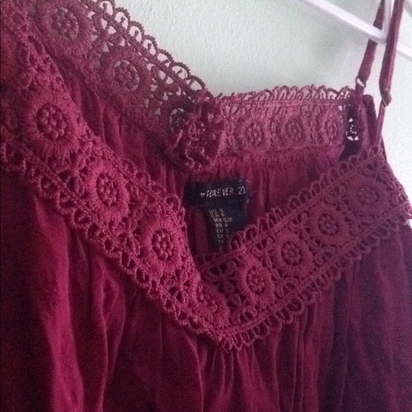 Off-The-Shoulder Blouse - Picture 4 of 8